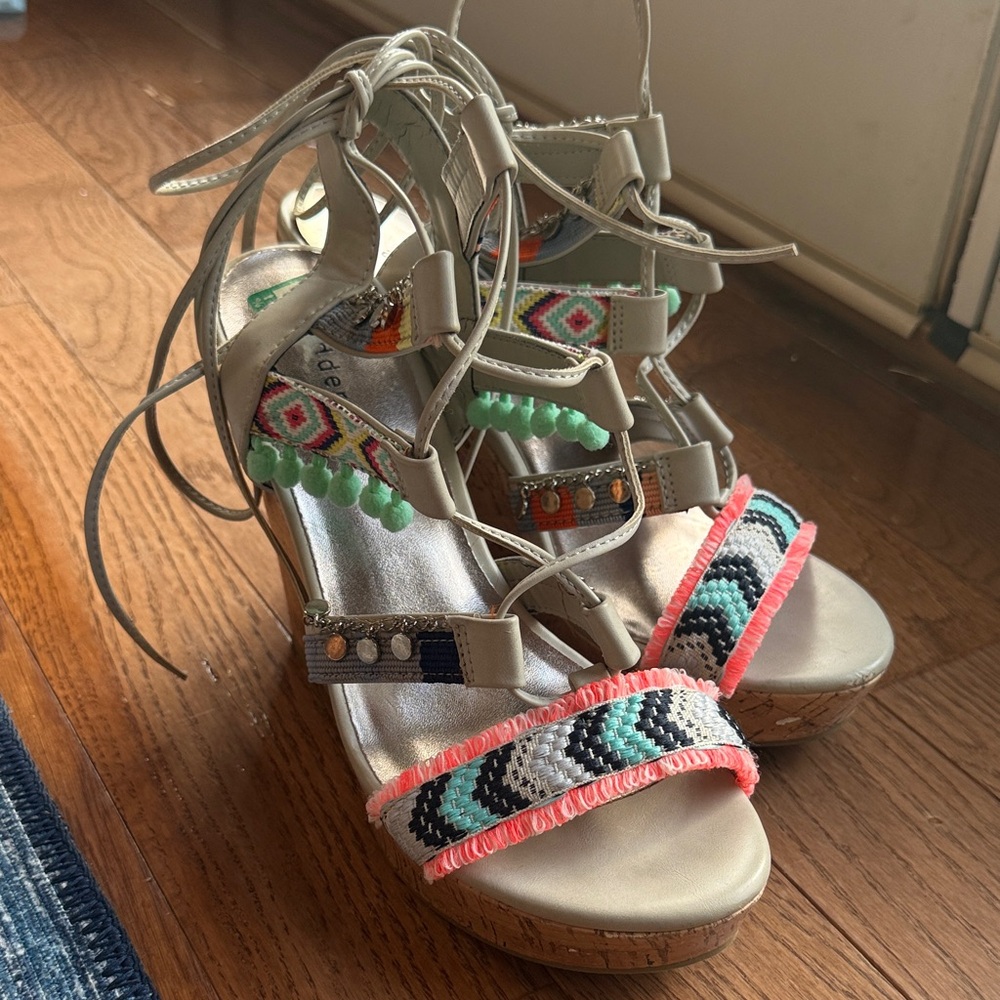 Madden Girl Colorful Beaded Lace-Up Sandals 9.5